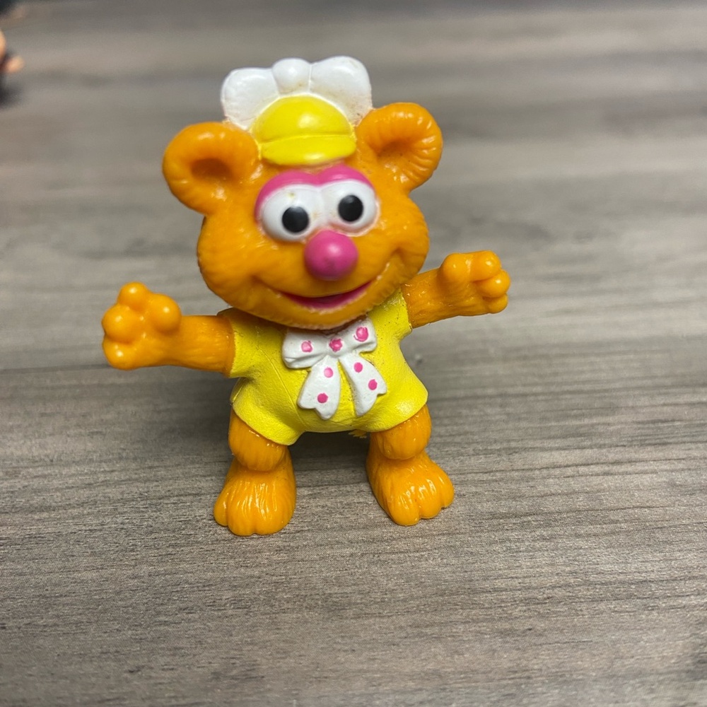 Fozzie Bear Muppet Babies Figure Vintage‎ 1986-87 PVC approximately 1.5”